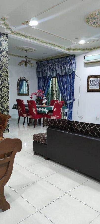 Hawwa Sara Muslim Homestay Malacca Екстериор снимка